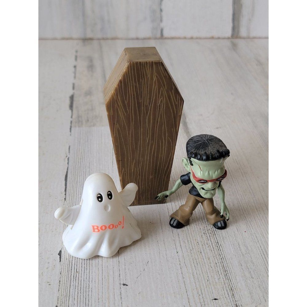 Halloween Frankenstein coffin ghost toy accessory set scary figure Coffin